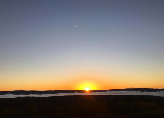Property at 55 View Point Rd, Putney, VT 05346, 3 beds, 2 baths