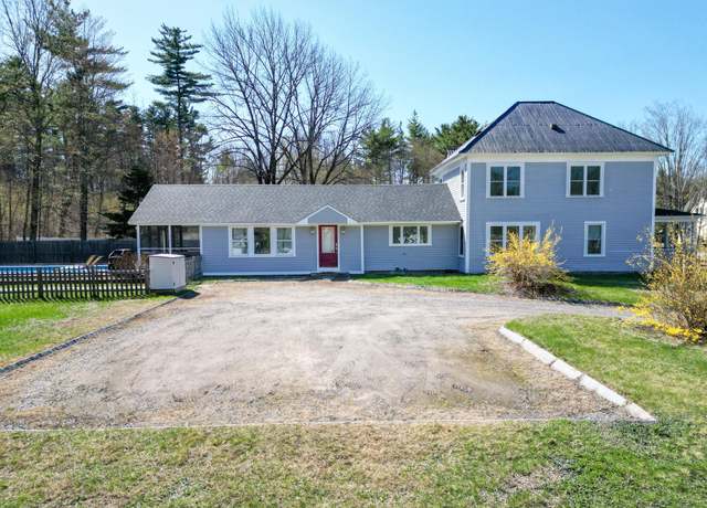 Property at 117 Dinsmore Rd, Conway, NH 03860, 4 beds, 2 baths