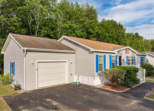 Property at 610 Benton Dr, Laconia, NH 03246, 3 beds, 2 baths