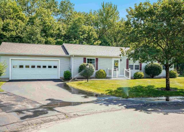 Property at 79 Stagecoach Way, Manchester, NH 03104, 3 beds, 2 baths