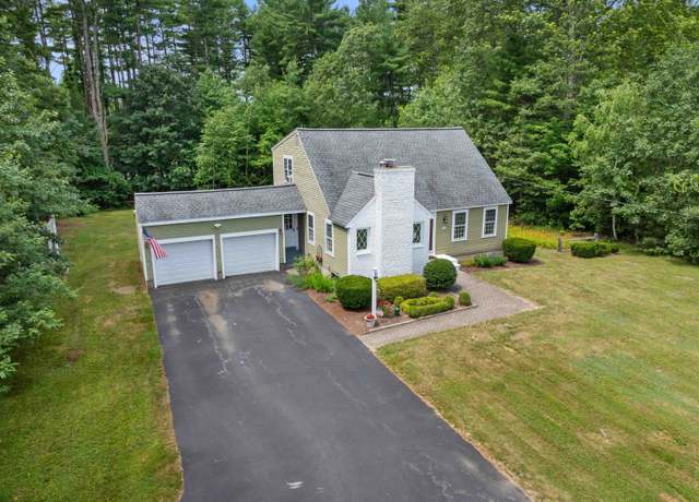 Property at 93 Gilcreast Rd, Londonderry, NH 03053, 3 beds, 1.5 baths
