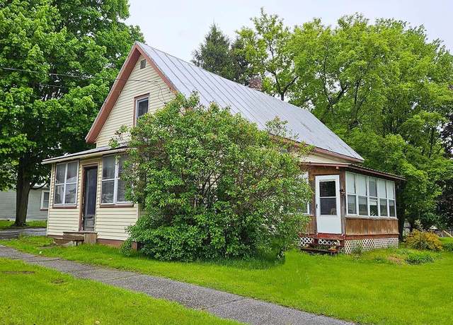 Property at 326 Pleasant St, Enosburg, VT 05450, 2 beds, 2 baths