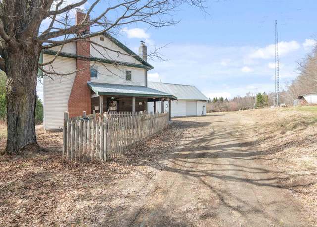 Property at 409 Sand Hill Rd, Enosburg, VT 05450, 3 beds, 1.5 baths