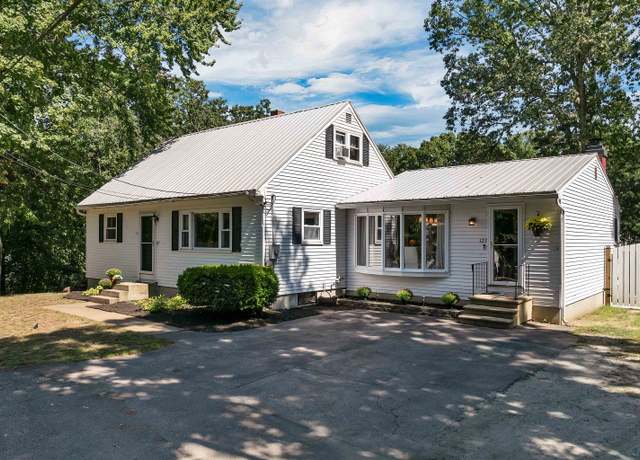 Property at 123 Seventh Ave, Manchester, NH 03104, 4 beds, 1.5 baths