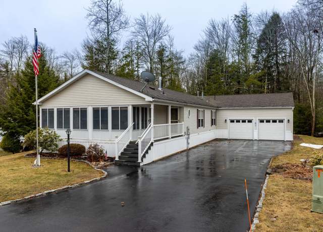 Property at 44 Blair Dr, Rochester, NH 03868, 2 beds, 2 baths
