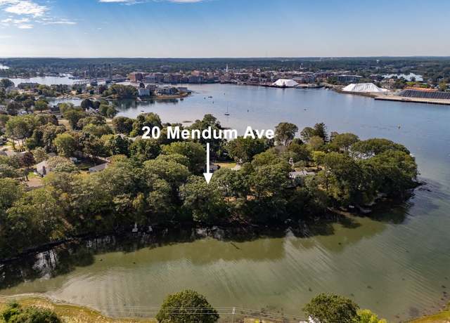 Property at 20 Mendum Ave, Kittery, ME 03904, 4 beds, 2 baths
