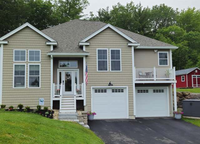 Property at 11 Carriage Hill Rd, Wilton, NH 03086, 5 beds, 3 baths