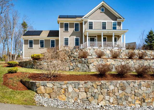 Property at 18 Scenic Dr, Manchester, NH 03104, 4 beds, 2.5 baths