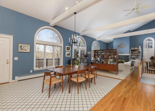 Property at 27 Tucker Rd, New London, NH 03257, 3 beds, 2.5 baths