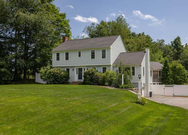 Property at 5 Coach Rd, Stratham, NH 03885, 4 beds, 3.5 baths