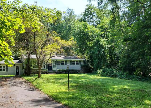 Property at 14 Pace Rd, Pownal, VT 05201, 3 beds, 1 bath