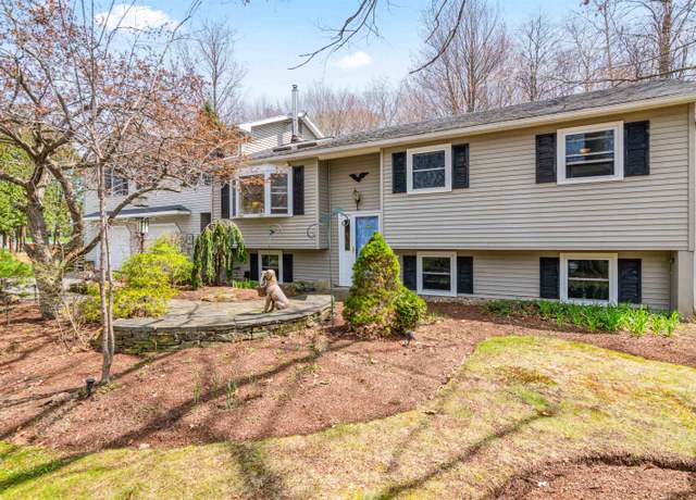 Property at 4 Whipple Dr, Essex Junction, VT 05452, 5 beds, 3 baths