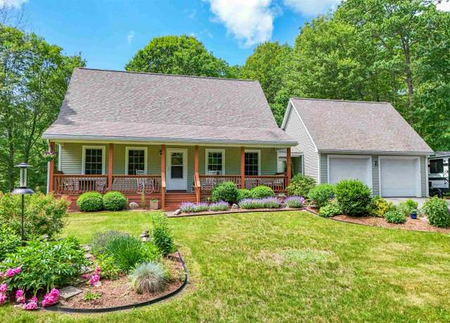 Property at 120 Colbath Rd, Barnstead, NH 03225, 3 beds, 2 baths