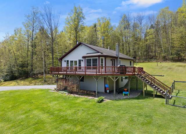 Property at 214 Hillcrest Ave, Duxbury, VT 05660, 3 beds, 3 baths