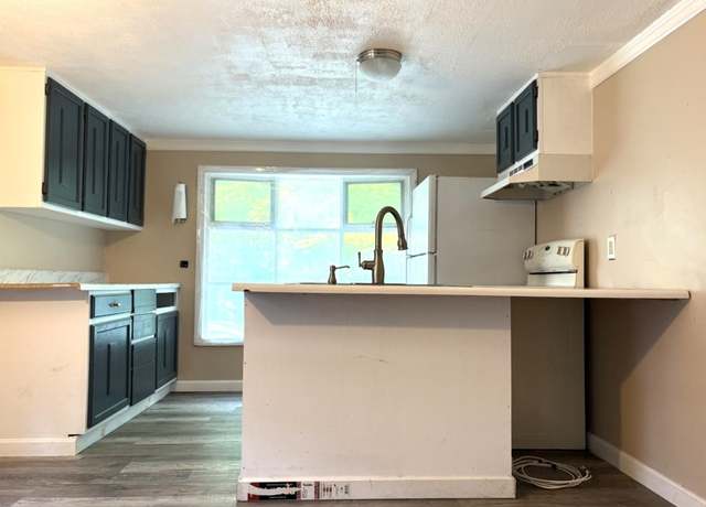 Property at 180 Mill St #4, East Barre, VT 05649, 2 beds, 1 bath