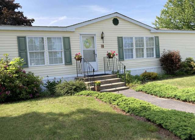 Property at 16 Nashoba Dr, Rochester, NH 03867, 3 beds, 2 baths