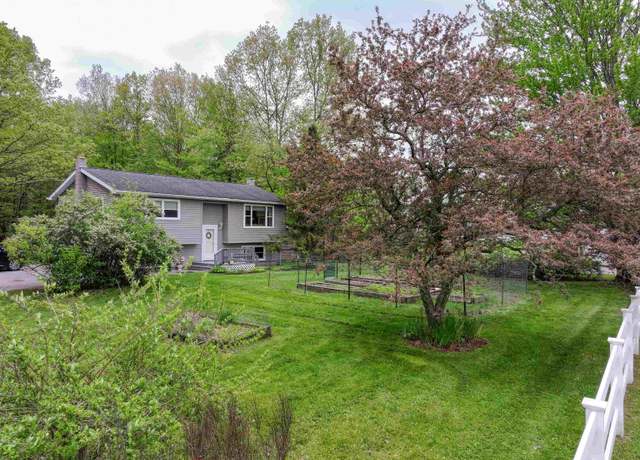 Property at 33 Pinecrest Dr, Essex, VT 05452, 4 beds, 2 baths
