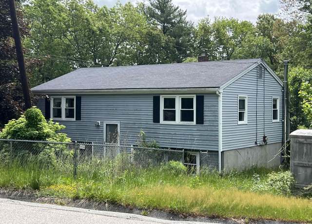 Property at 5 Birch Dr, Newmarket, NH 03857, 2 beds, 1 bath