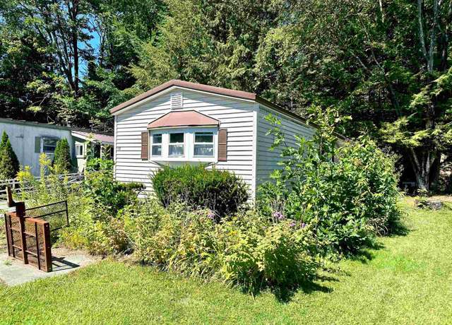 Property at 10 Phoebe Ct, Keene, NH 03431, 2 beds, 1 bath