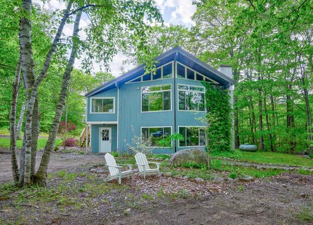 Property at 6 Randall Farm Rd, Conway, NH 03860, 3 beds, 2 baths