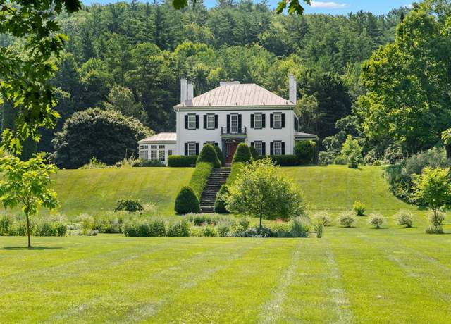 Property at 594 NH Route 10, Orford, NH 03777, 5 beds, 3.5 baths