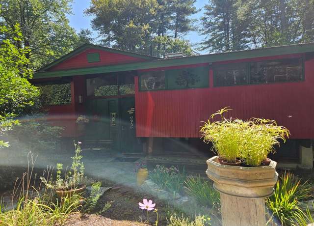 Property at 32 S Bow Rd, Bow, NH 03304, 3 beds, 2 baths