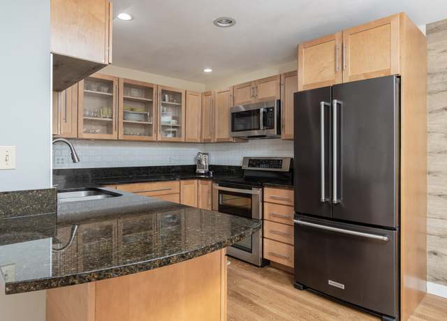 Property at 196 Water St #18, Exeter, NH 03833, 2 beds, 1.5 baths