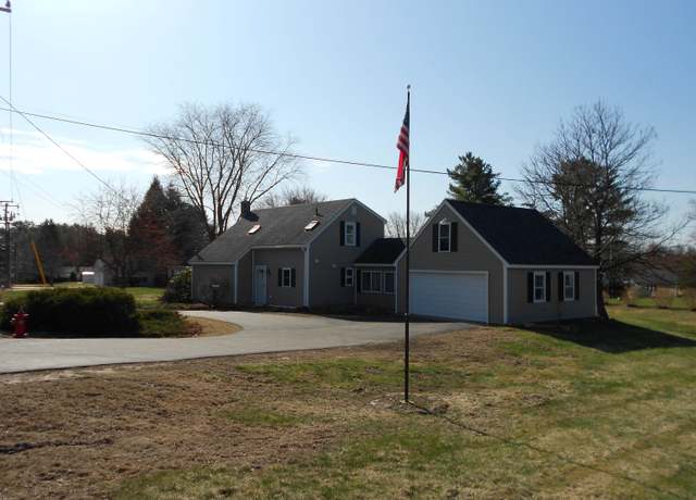 Property at 800 Elm St, Laconia, NH 03246, 2 beds, 1.5 baths