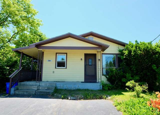 Property at 24 Abbott Rd, Concord, NH 03303, 2 beds, 1.5 baths