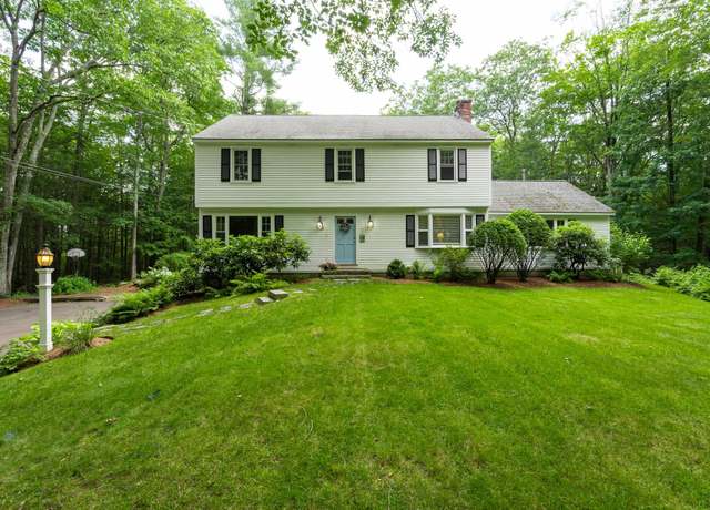 Property at 28 Woodland Dr, Amherst, NH 03031, 4 beds, 2.5 baths