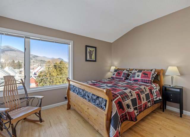 Property at 10 School St #14, Lincoln, NH 03251, 2 beds, 1 bath