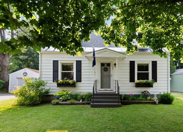 Property at 73 Hayden Pkwy, South Burlington, VT 05403, 2 beds, 1.5 baths