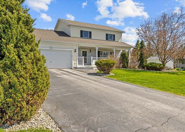 Property at 14 Tanglewood Dr, St. Albans Town, VT 05478, 3 beds, 2.5 baths
