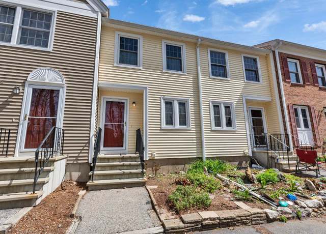 Property at 922 Fox Hollow Way #922, Manchester, NH 03104, 2 beds, 1.5 baths