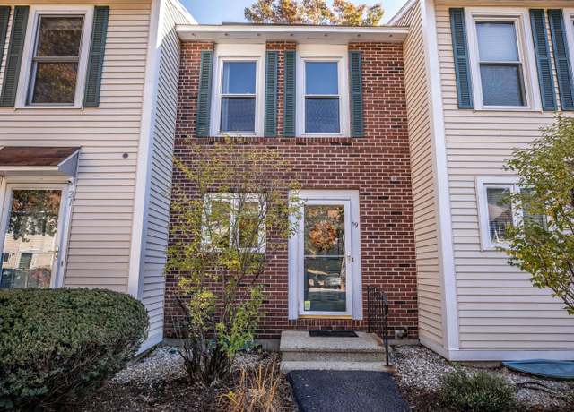 Property at 19 Shelburne Rd #19, Merrimack, NH 03054, 2 beds, 1.5 baths