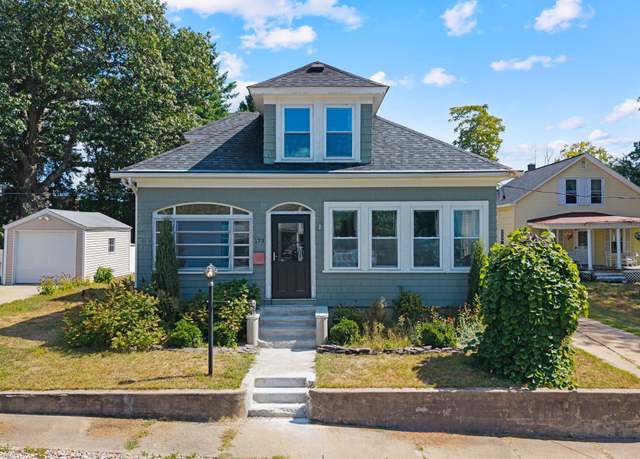 Property at 173 Portsmouth Ave, Manchester, NH 03109, 4 beds, 2 baths