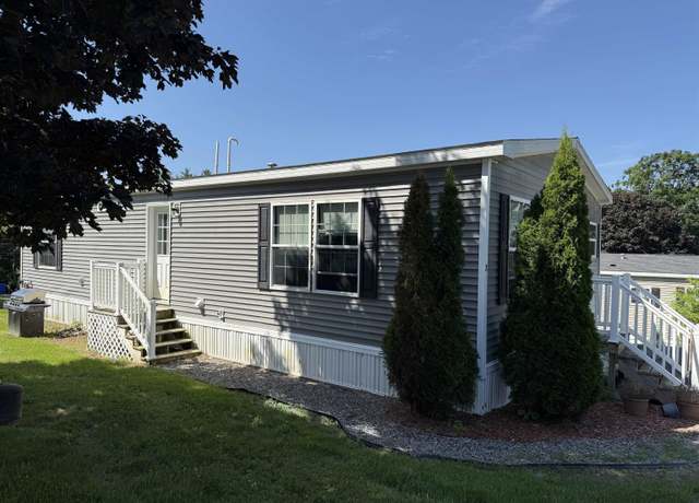 Property at 7 Primrose Dr, Tilton, NH 03276, 3 beds, 2 baths