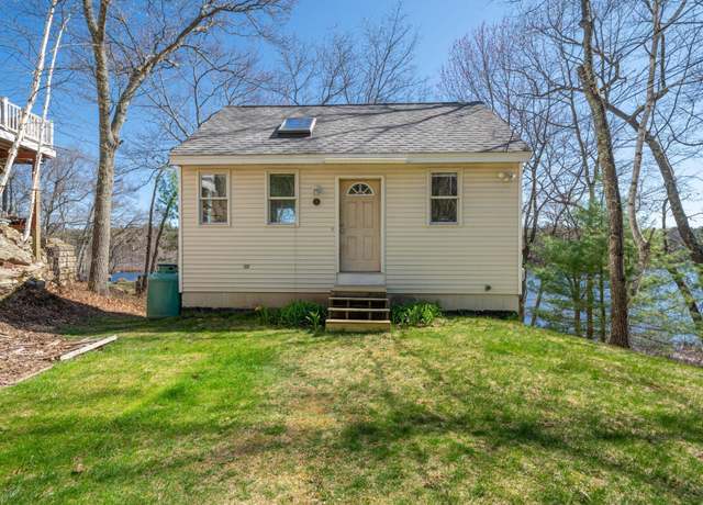 Property at 36 Brewster Rd, Londonderry, NH 03038, 1 bath
