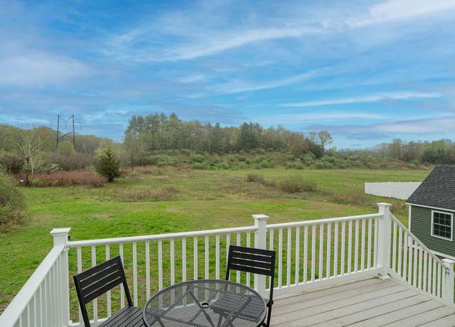 Property at 21 Lovering Rd, North Hampton, NH 03862, 3 beds, 2.5 baths
