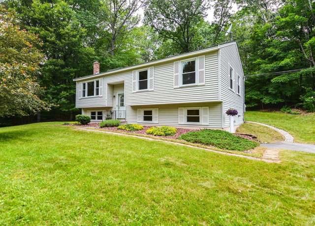 Property at 18 Shelly Dr, Derry, NH 03038, 3 beds, 1 bath