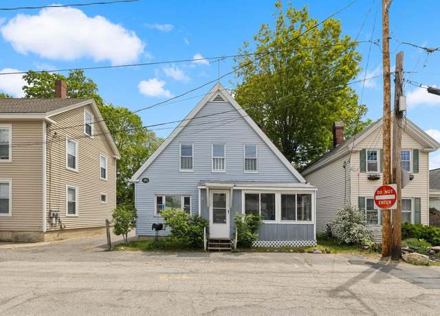 Property at 13 Kossuth St, Exeter, NH 03833, 3 beds, 1 bath