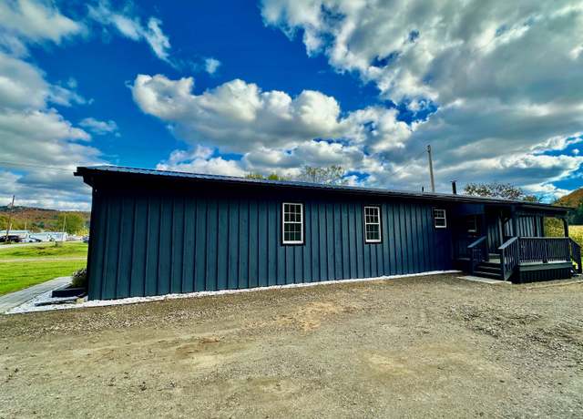 Property at 147 Canaan Mobile Home Park #18, Canaan, VT 05903, 2 beds, 2 baths