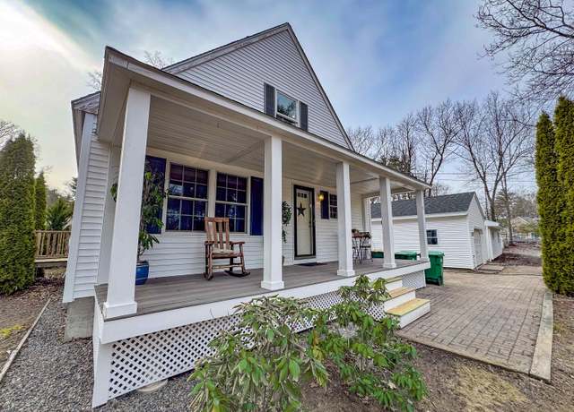 Property at 21 Pine St, Fremont, NH 03044, 3 beds, 3 baths