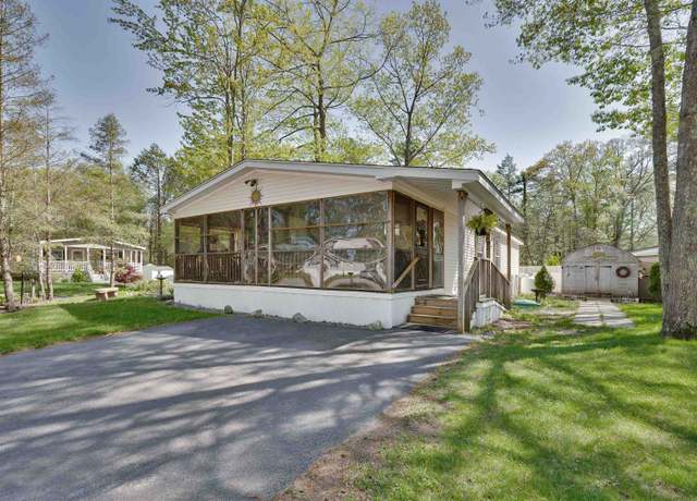 Property at 216 Robin Hood Dr, Exeter, NH 03833, 2 beds, 2 baths