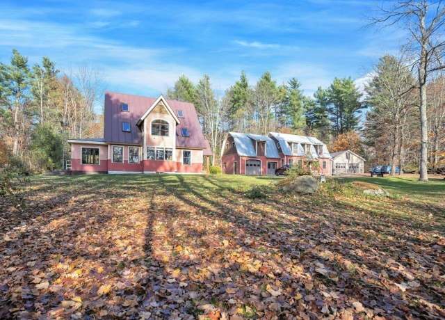 Property at 71-73 Highlands Dr, Williston, VT 05495, 2 beds, 1.5 baths