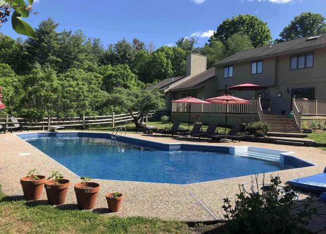 Property at 29 Southgate Rd, Hollis, NH 03049, 4 beds, 3.5 baths
