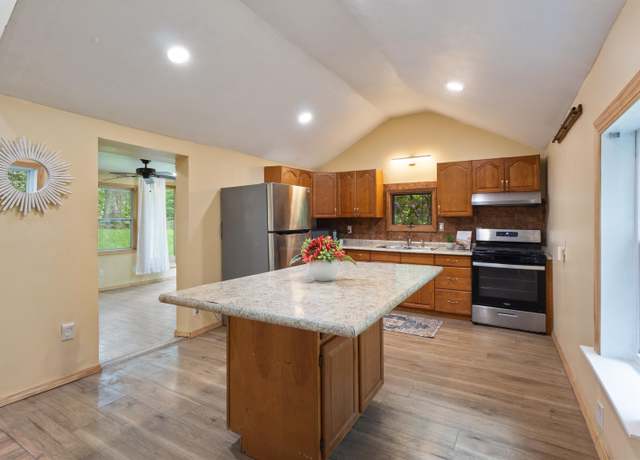 Property at 105 Harvey Lake Rd, Northwood, NH 03261, 3 beds, 2 baths