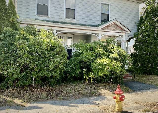 Property at 586 Beech St, Manchester, NH 03104, 5 beds, 1.5 baths