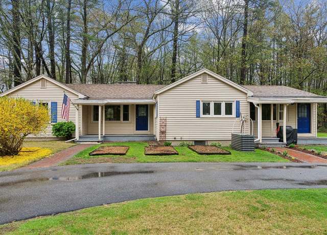 Property at 29 Pine St, Rollinsford, NH 03869, 3 beds, 1 bath