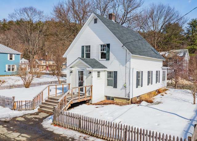 Property at 11 Hazen St, Norwich, VT 05055, 3 beds, 2 baths
